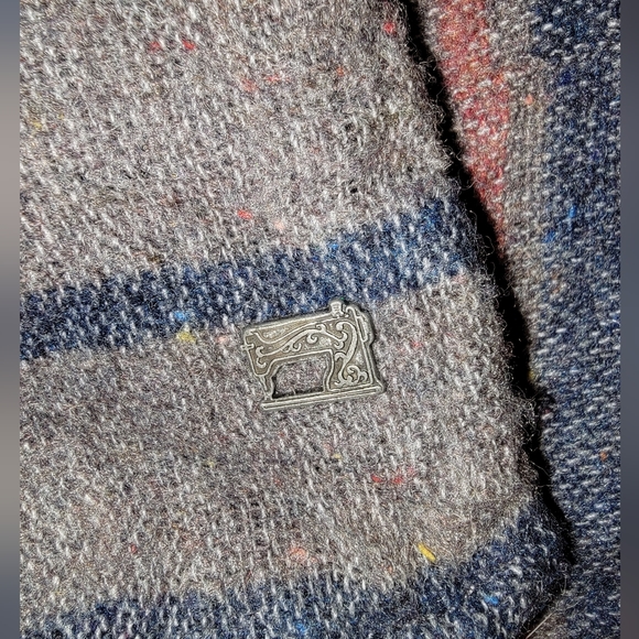 Scotch and Soda Specially Made MensWool Gray Lined Flannel Shacket- Size XL - Picture 5 of 7